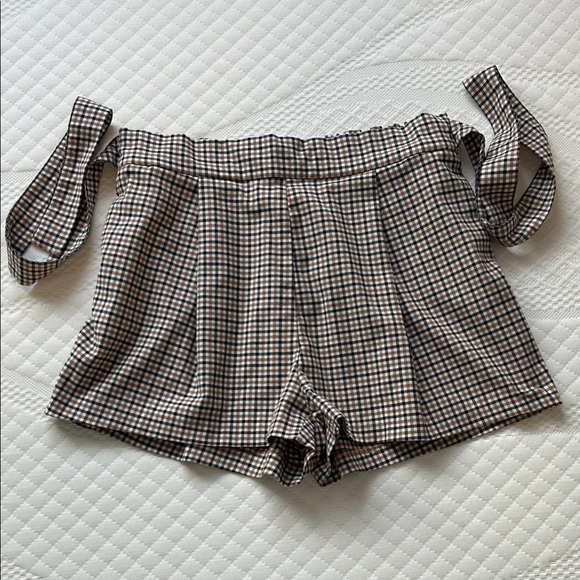 Plaid Women's Shorts with bow - Picture 2 of 5